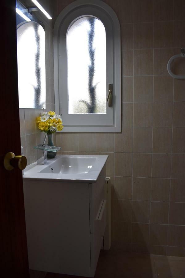 Apartament Magnolia, Habitacion Matrimonial Con Bano Uso Privado, En Casa Compartida Palafrugell Zewnętrze zdjęcie