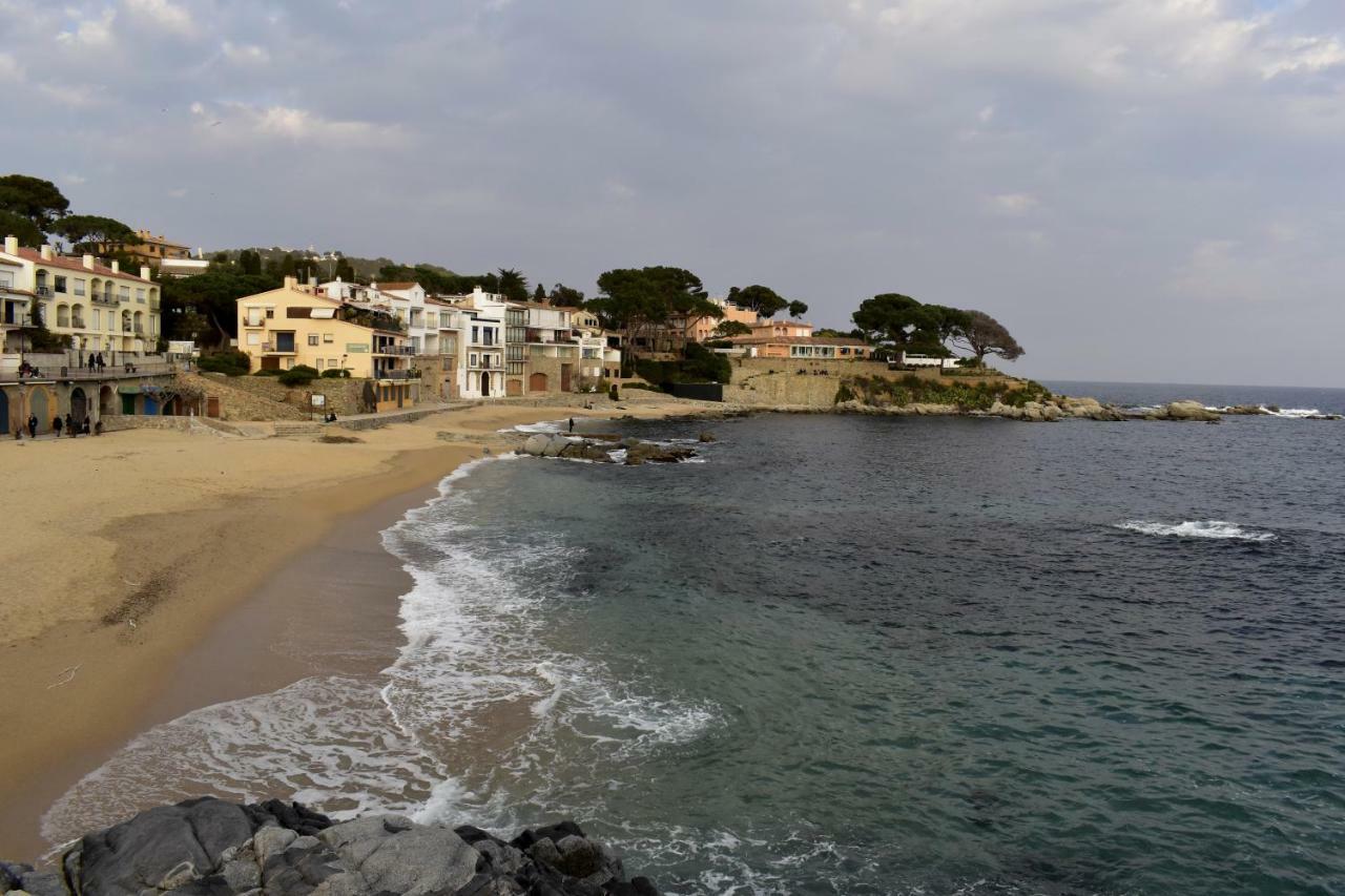 Apartament Magnolia, Habitacion Matrimonial Con Bano Uso Privado, En Casa Compartida Palafrugell Zewnętrze zdjęcie